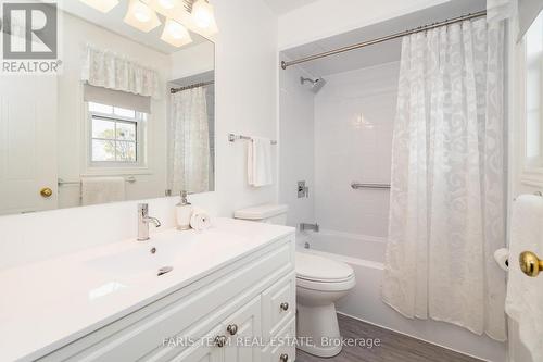 186 Hanmer Street W, Barrie, ON - Indoor Photo Showing Bathroom