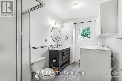 1375 County 18 Road, Prescott And Russell, ON - Indoor Photo Showing Laundry Room