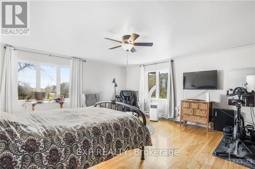 1375 County 18 Road, Prescott And Russell, ON - Indoor Photo Showing Bedroom