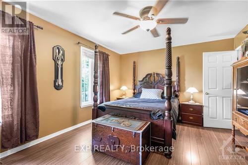 17372 Cameron Road, South Stormont, ON - Indoor Photo Showing Bedroom