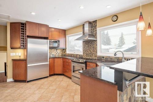 9407 74 St Nw, Edmonton, AB - Indoor Photo Showing Kitchen With Double Sink With Upgraded Kitchen