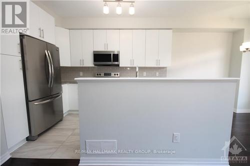 223 Overberg Way, Ottawa, ON - Indoor Photo Showing Kitchen