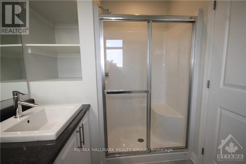 223 Overberg Way, Ottawa, ON - Indoor Photo Showing Bathroom