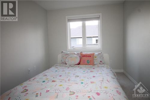 223 Overberg Way, Ottawa, ON - Indoor Photo Showing Bedroom