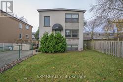 1467 MCLARENWOOD TERRACE  London, ON N5W 1X8