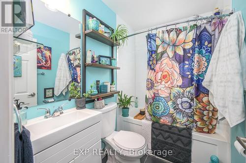 1467 Mclarenwood Terrace, London, ON - Indoor Photo Showing Bathroom