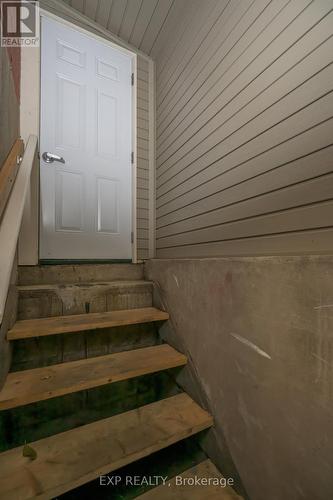 1467 Mclarenwood Terrace, London, ON - Indoor Photo Showing Other Room