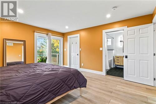 Bedroom with 4 pc ensuite and walk in closet - 595 11Th Avenue, Hanover, ON - Indoor Photo Showing Bedroom