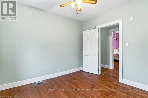 595 11Th Avenue, Hanover, ON - Indoor Photo Showing Other Room