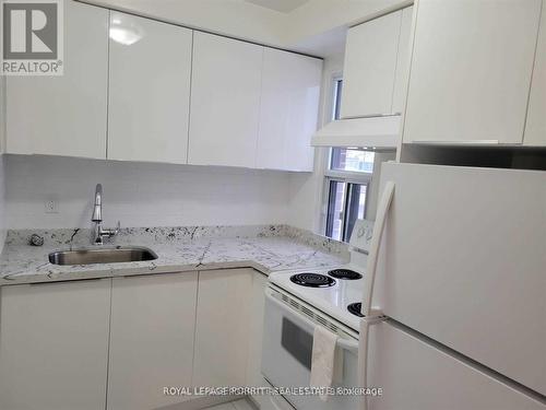 2 - 3503A Lake Shore Boulevard W, Toronto, ON - Indoor Photo Showing Kitchen