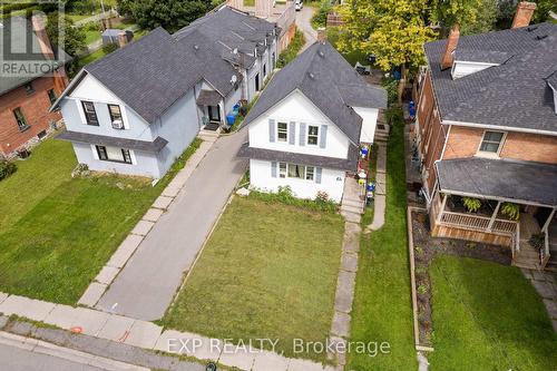 86 Queen Street, Kawartha Lakes, ON - Outdoor With Facade