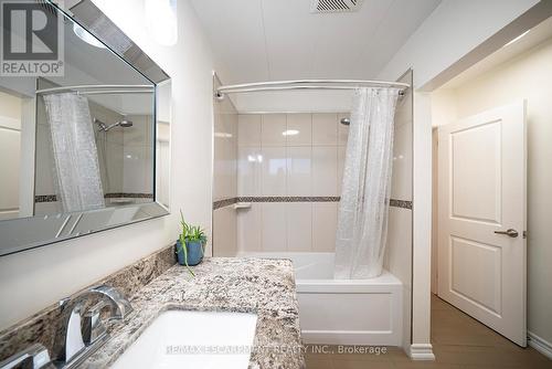 37 Allwood Street, Brantford, ON - Indoor Photo Showing Bathroom