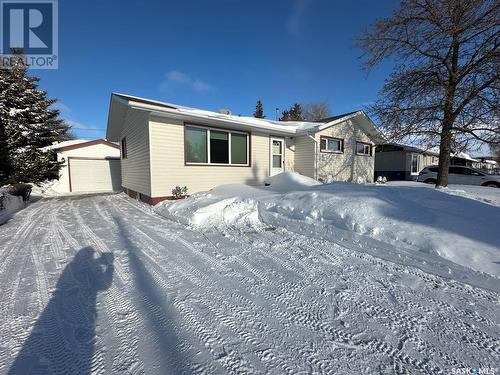 11 King Crescent, Humboldt, SK - Outdoor