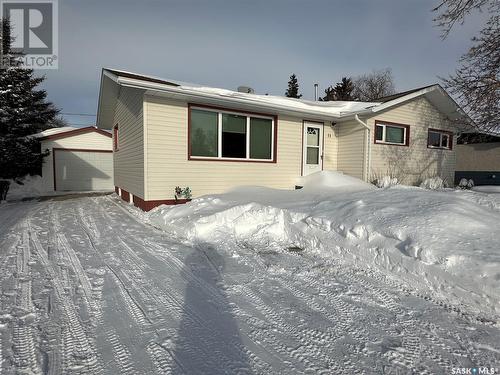 11 King Crescent, Humboldt, SK - Outdoor