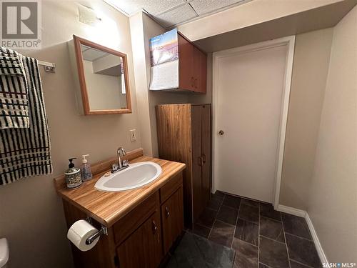 11 King Crescent, Humboldt, SK - Indoor Photo Showing Bathroom