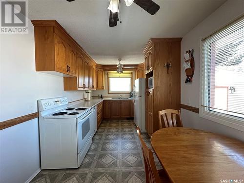 11 King Crescent, Humboldt, SK - Indoor Photo Showing Kitchen