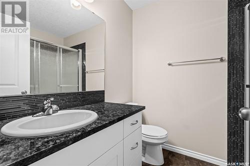 402 940 Bradley Street, Moose Jaw, SK - Indoor Photo Showing Bathroom