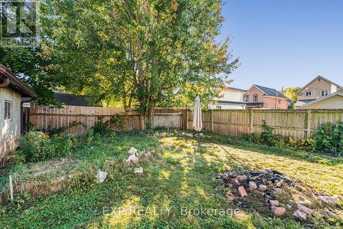 69 Griffith Street, Welland, ON - Outdoor With Backyard