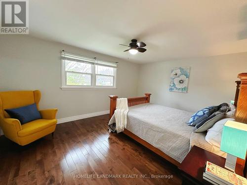 7 Meridene Crescent E, London, ON - Indoor Photo Showing Bedroom