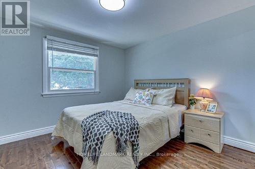 7 Meridene Crescent E, London, ON - Indoor Photo Showing Bedroom