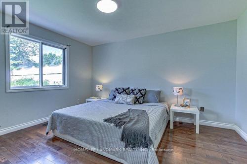 7 Meridene Crescent E, London, ON - Indoor Photo Showing Bedroom