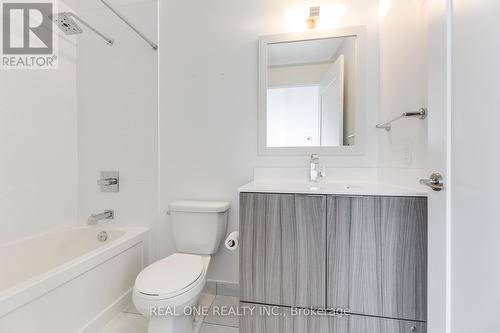 2805 - 56 Annie Craig Drive, Toronto, ON - Indoor Photo Showing Bathroom