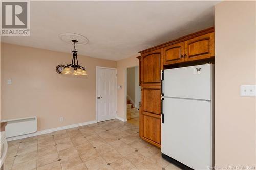 275 Cousteau, Dieppe, NB - Indoor Photo Showing Kitchen