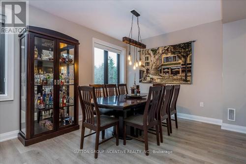 71 Muirfield Drive, Barrie, ON - Indoor Photo Showing Dining Room