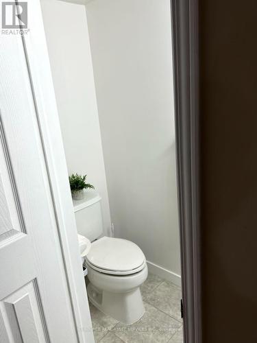 136 - 1512 Walkley Road, Ottawa, ON - Indoor Photo Showing Bathroom