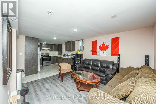 47 Milford Crescent S, Brampton, ON - Indoor Photo Showing Living Room