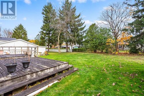 1561 Pelham Street, Pelham (662 - Fonthill), ON - Outdoor