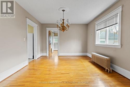 1561 Pelham Street, Pelham (662 - Fonthill), ON - Indoor Photo Showing Other Room