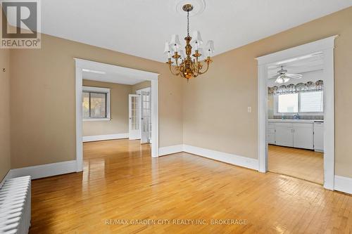 1561 Pelham Street, Pelham (662 - Fonthill), ON - Indoor Photo Showing Other Room