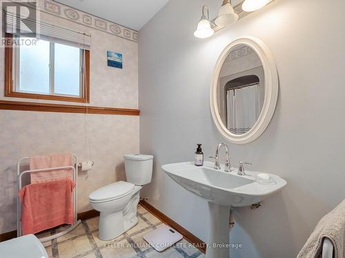 4997 Southview Avenue, Niagara Falls (213 - Ascot), ON - Indoor Photo Showing Bathroom