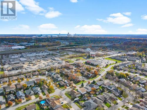 4997 Southview Avenue, Niagara Falls (213 - Ascot), ON - Outdoor With View