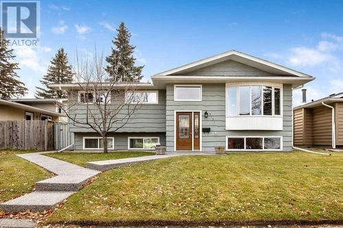 5131 Veronica Road Nw, Calgary, AB - Outdoor With Facade