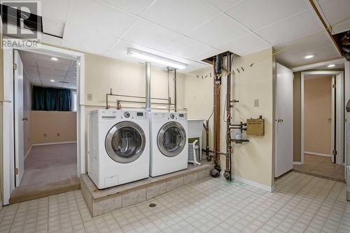 5131 Veronica Road Nw, Calgary, AB - Indoor Photo Showing Laundry Room