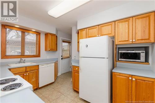 211 Humphrey Street, Moncton, NB - Indoor Photo Showing Kitchen