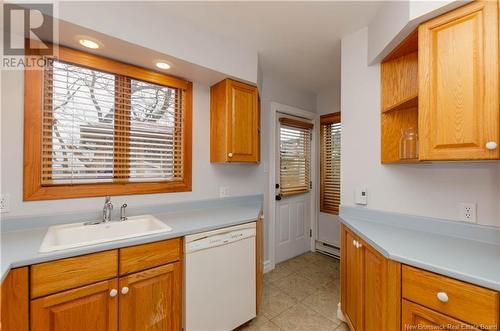 211 Humphrey Street, Moncton, NB - Indoor Photo Showing Kitchen