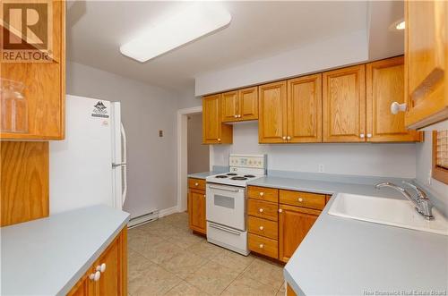 211 Humphrey Street, Moncton, NB - Indoor Photo Showing Kitchen