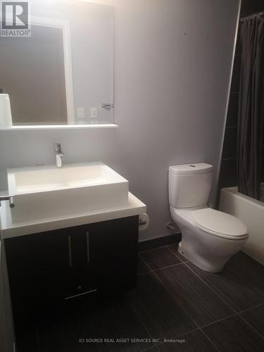 2101 - 1080 Bay Street, Toronto, ON - Indoor Photo Showing Bathroom