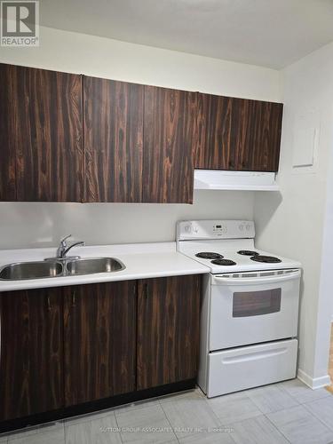 1102 - 30 Gloucester Street, Toronto, ON - Indoor Photo Showing Kitchen With Double Sink