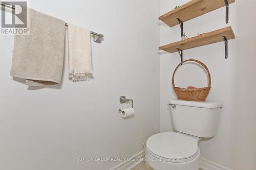 355 Hobbs Crescent, Milton, ON - Indoor Photo Showing Bathroom