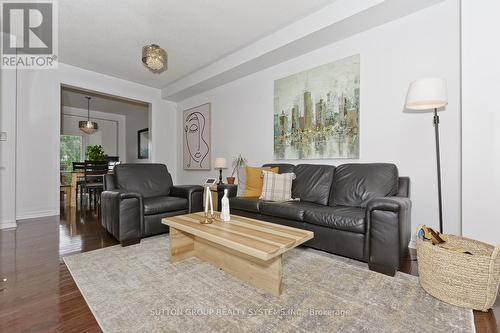 355 Hobbs Crescent, Milton, ON - Indoor Photo Showing Living Room