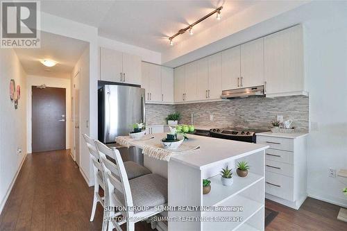 2209 - 2560 Eglinton Avenue W, Mississauga, ON - Indoor Photo Showing Kitchen With Upgraded Kitchen