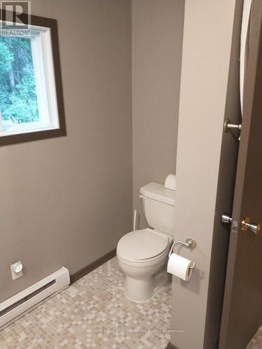 278 Whites Road, Quinte West, ON - Indoor Photo Showing Bathroom