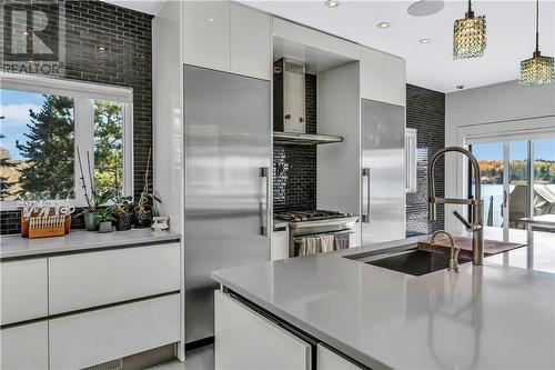 2613 Dube Road, Sudbury, ON - Indoor Photo Showing Kitchen With Upgraded Kitchen