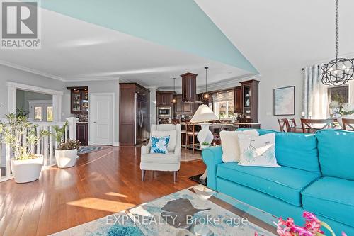 177 Parkview Drive, Alnwick/Haldimand, ON - Indoor Photo Showing Living Room