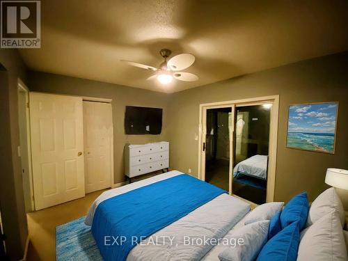 Main - 306 Edgehill Drive, Barrie, ON - Indoor Photo Showing Bedroom