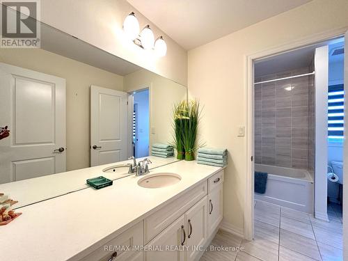 131 Beaveridge Avenue, Oakville, ON - Indoor Photo Showing Bathroom